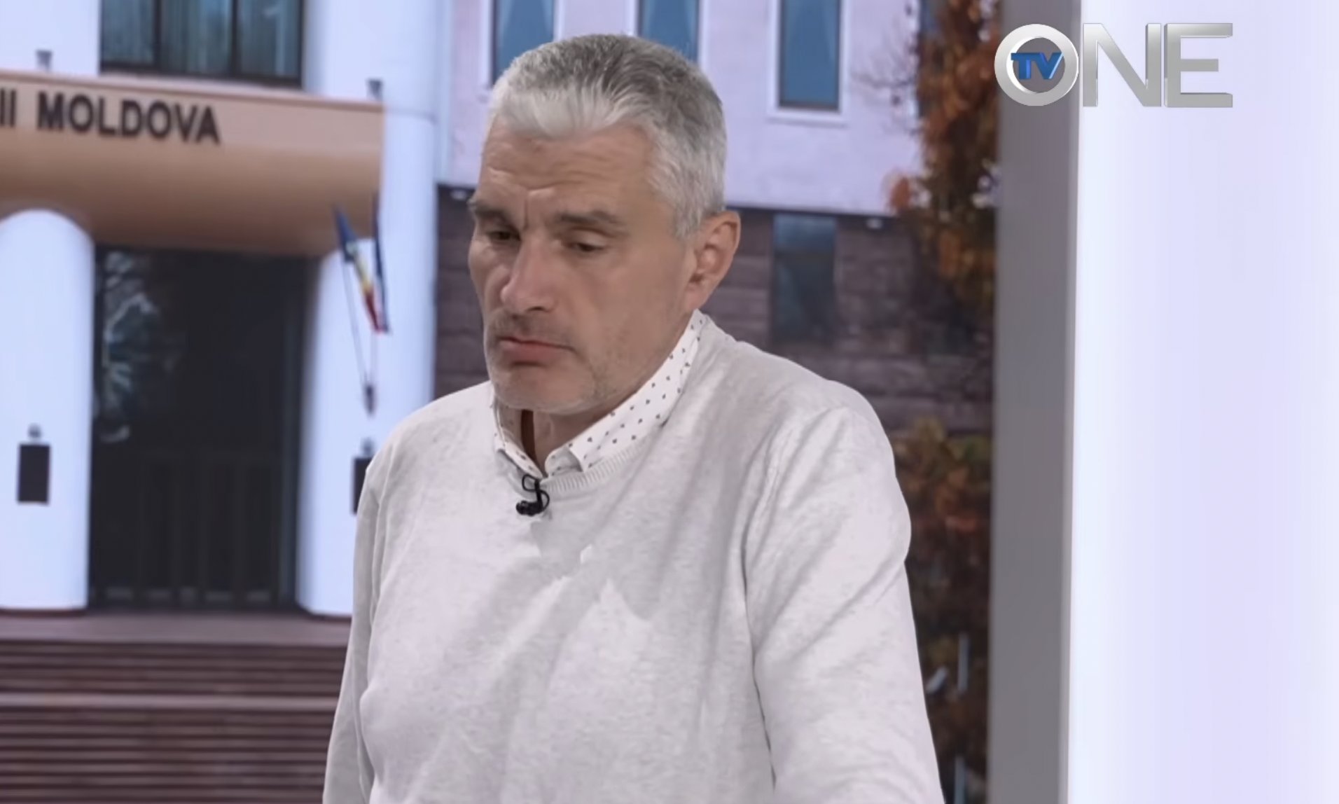 VIDEO Slusari, la INFO ONE WEEK: Partidul câștigător nu a fost pregătit pentru constituirea completă a Parlamentului