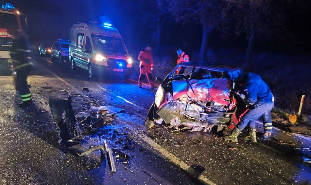FOTO Accident cumplit la Sîngerei: Doi morți și un rănit