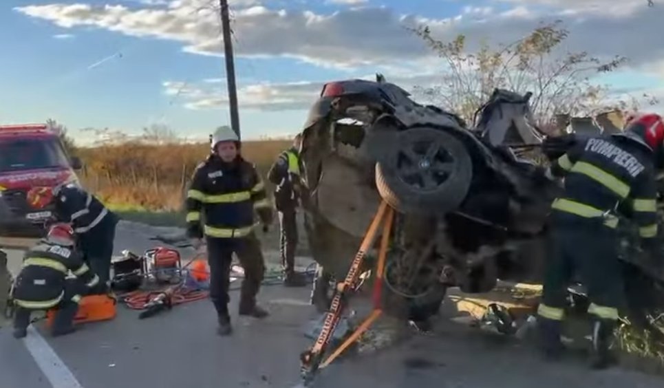 VIDEO Accident grav la Iași, cu implicarea unui șofer din Republica Moldova: Două persoane au murit