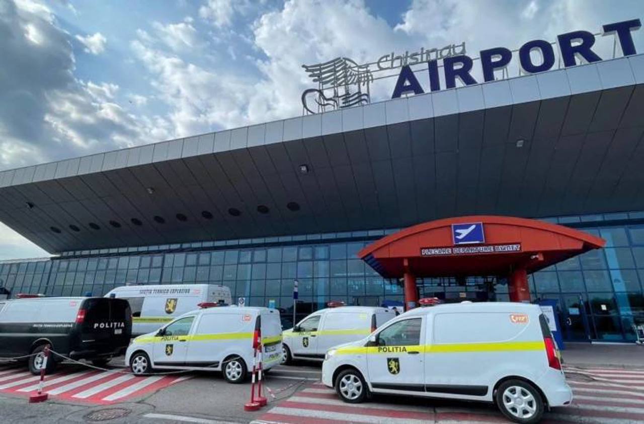 Alertă pe Aeroportul Chișinău. A fost depistat un bagaj în care s-ar afla o substanță explozivă