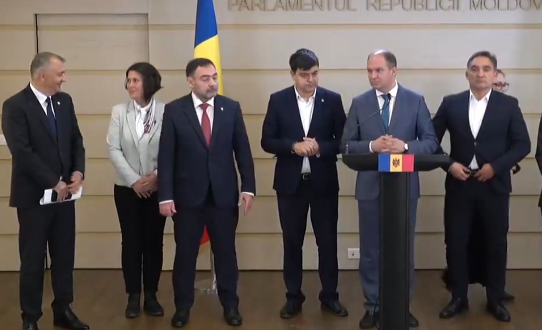 Scindare în „Alternativa”: Congresul Civic pleacă din bloc, iar Mark Tkaciuc își anunță retragerea din fracțiune