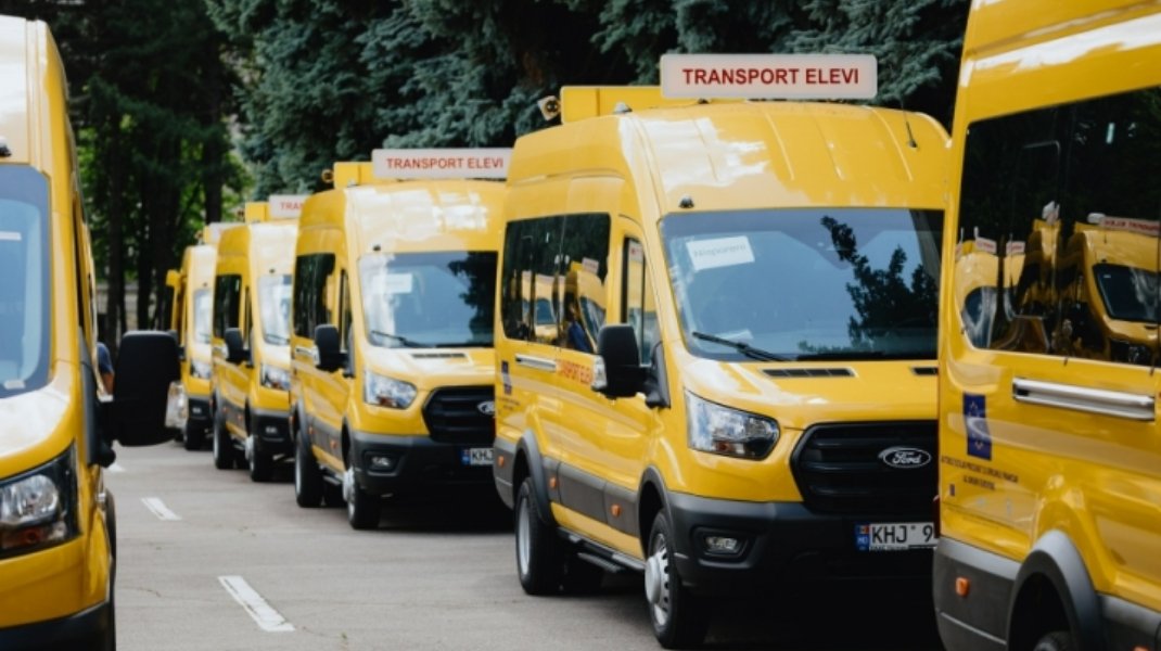 Autobuzele școlare din țară, dotate cu dispozitive GPS pentru a asigura siguranța elevilor