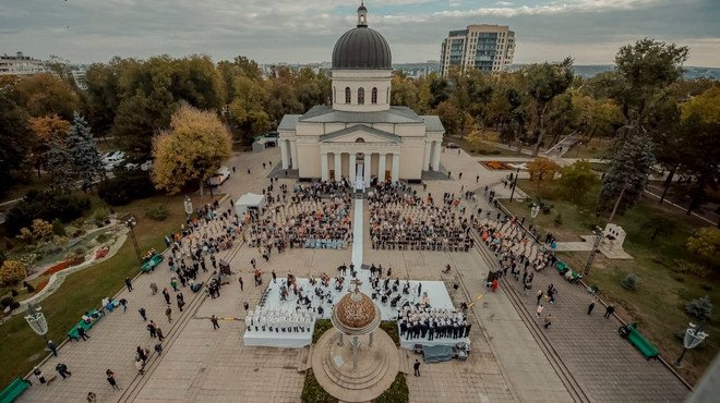 Locuitorii şi oaspeţii Capitalei sărbătoresc astăzi Hramul oraşului Chișinău. Programul evenimentelor