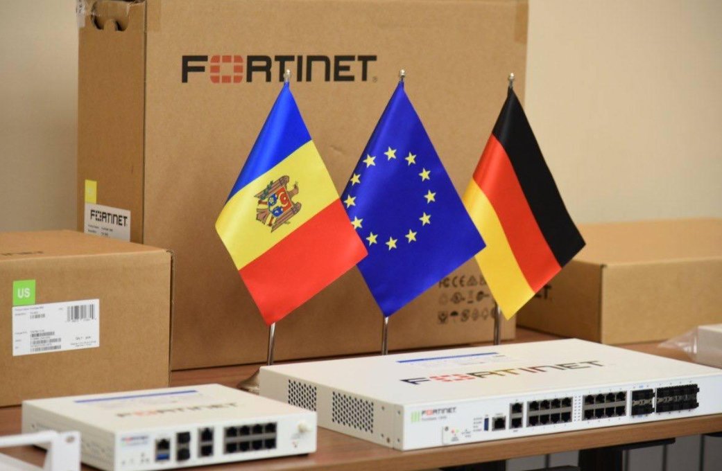 Echipamente moderne de securitate cibernetică, de 1,355 milioane euro, donate Poliției Naționale de către Germania