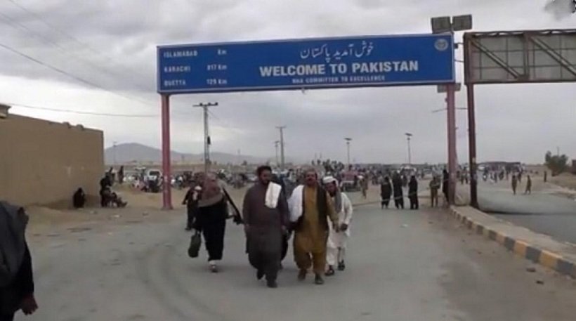 Lupte intense la hotarul dintre Pakistan şi Afganistan