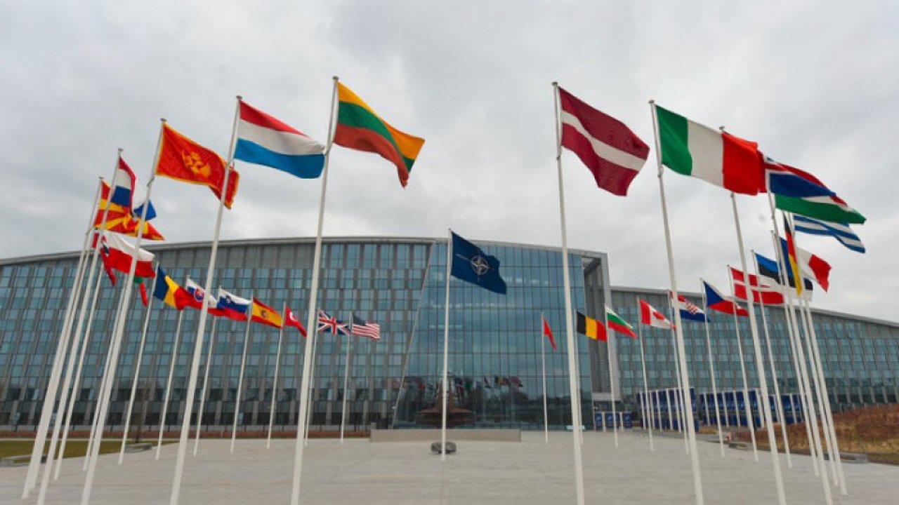Miniștrii Apărării din UE și NATO se reunesc pentru discuții despre sprijinul militar pentru Ucraina