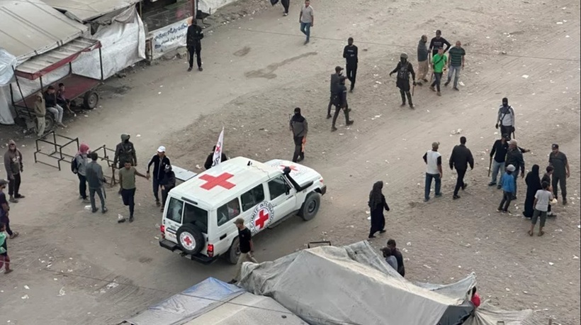Hamas a predat luni Crucii Roşii primii şapte ostatici israelieni în viaţă, după 783 de captivitate,