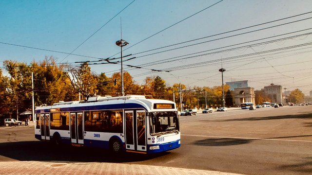 Cum va circula transportul public de Hramul Chișinăului. Mai multe troleibuze și autobuze își vor schimba itinerarul