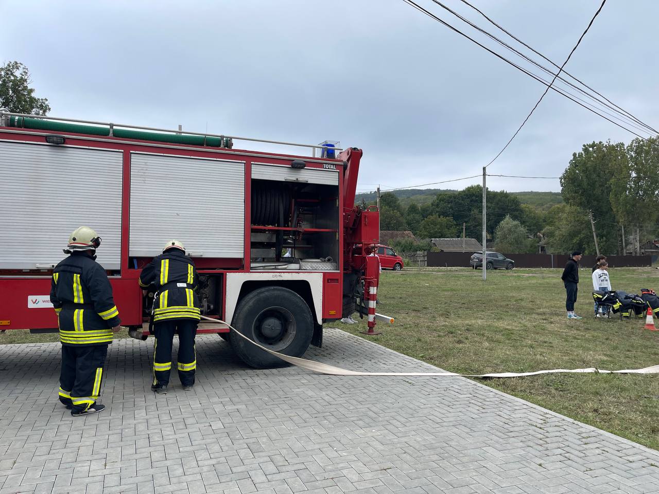 Siguranță sporită pentru 12.400 de locuitori: Un nou post de pompieri voluntari, inaugurat la Zubrești