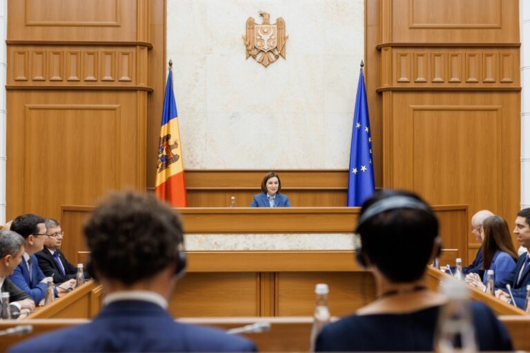 Maia Sandu: „Aderarea la Uniunea Europeană cere efort și responsabilitate din partea tuturor instituțiilor statului”