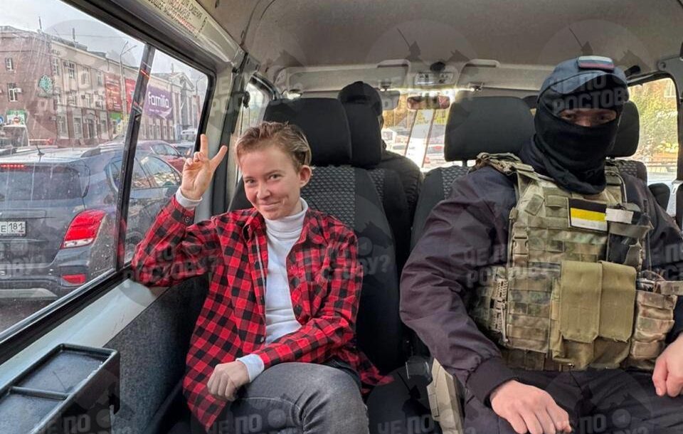 Rușii, amendați pentru simpla abonare la canale de Telegram „indezirabile”