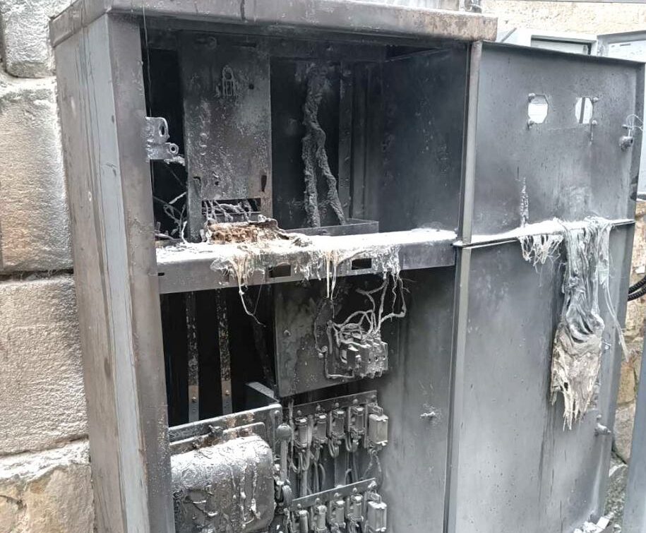 Incendiu la Liceul „Dante Alighieri” din Chișinău. Un transformator electric a luat foc