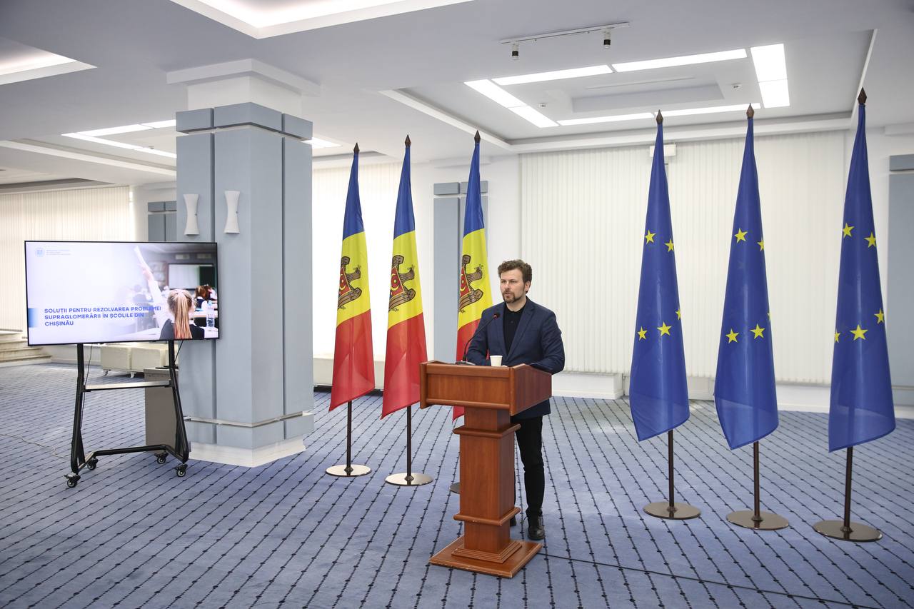 Ministerul Educației oferă Primăriei Capitalei două clădiri pentru extinderea școlilor. Despre ce spații este vorba