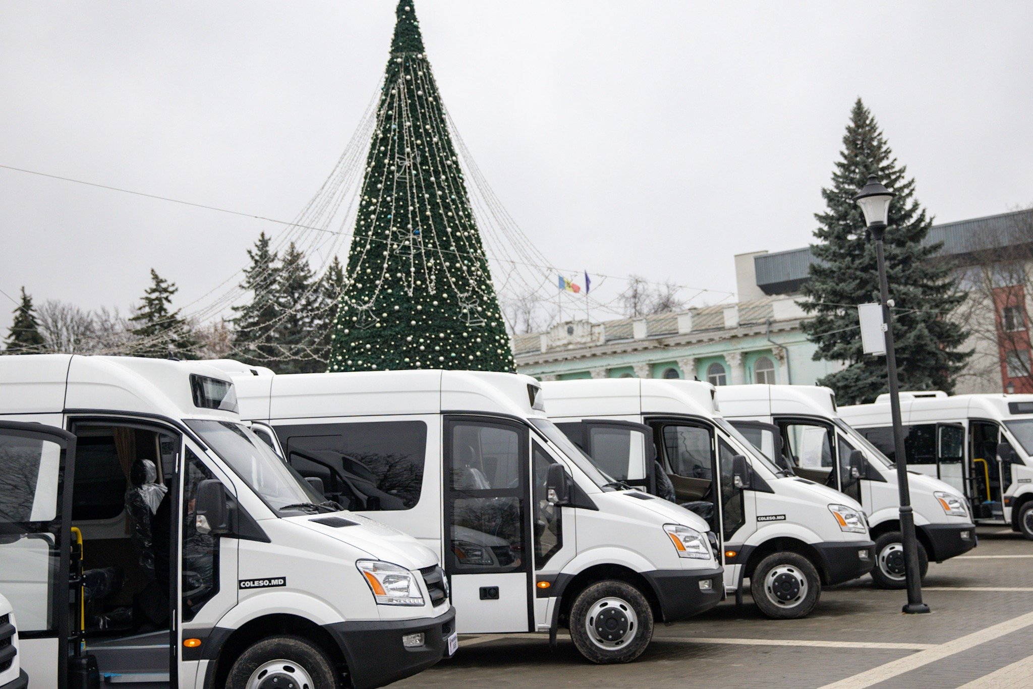 Microbuze și autobuze noi vor circula la Ungheni din ianuarie 2026. Care este valoarea proiectului