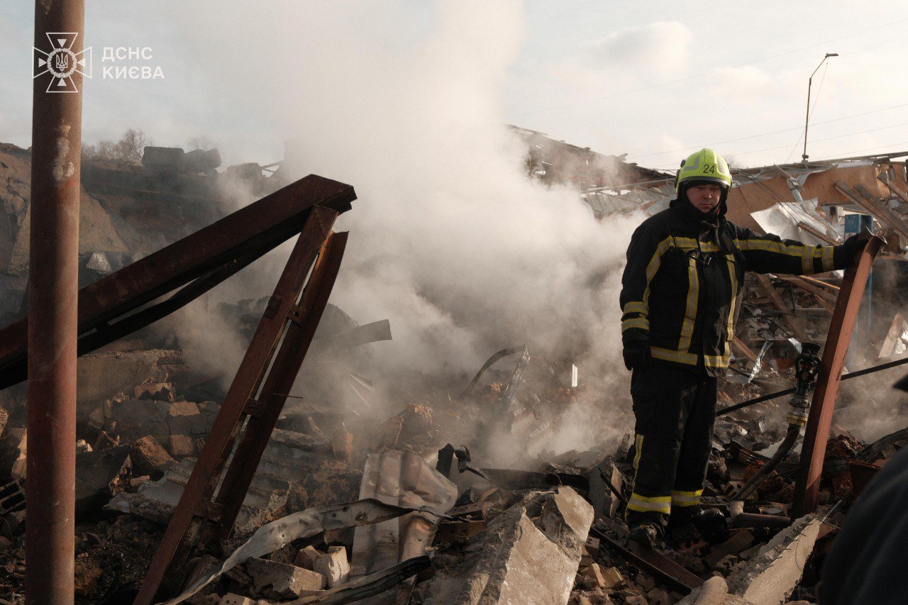 Atac sângeros asupra Kievului în timpul negocierilor de pace
