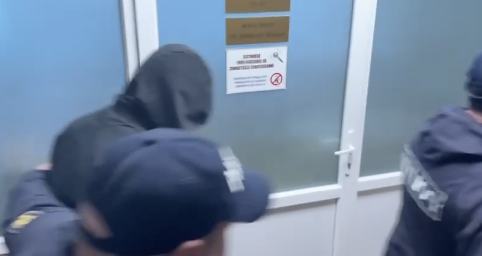 Unul dintre suspecții din dosarul privind contrabanda cu armament de la vama Leușeni-Albița, în arest preventiv