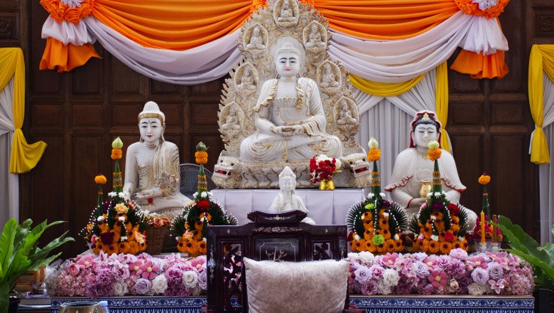 Șoc la un templu din Thailanda: o femeie „decedată” a fost găsită în viață în sicriu