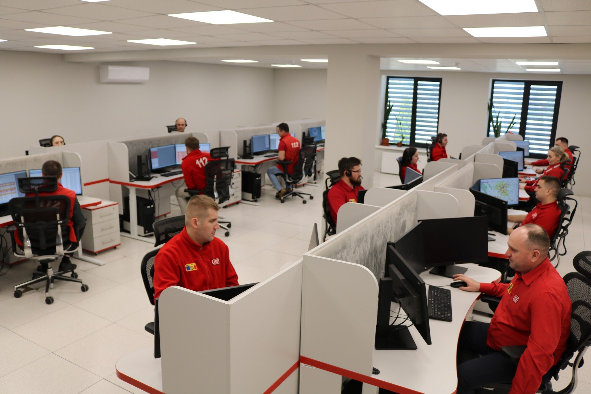 34% dintre apelurile la 112 din noiembrie au fost non-urgente