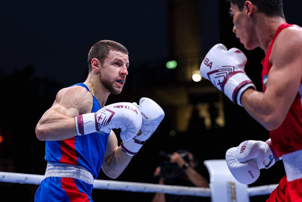 Alexandru Paraschiv aduce prima medalie de bronz pentru boxul din Republica Moldova