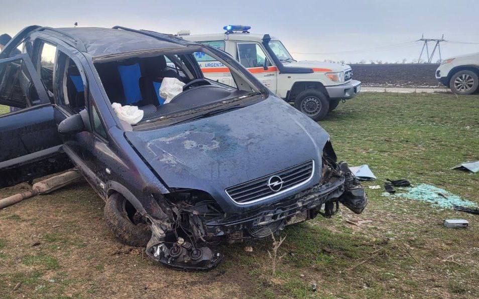 Accident rutier fatal în Găgăuzia: un bărbat a murit după ce mașina pe care o conducea s-a răsturnat