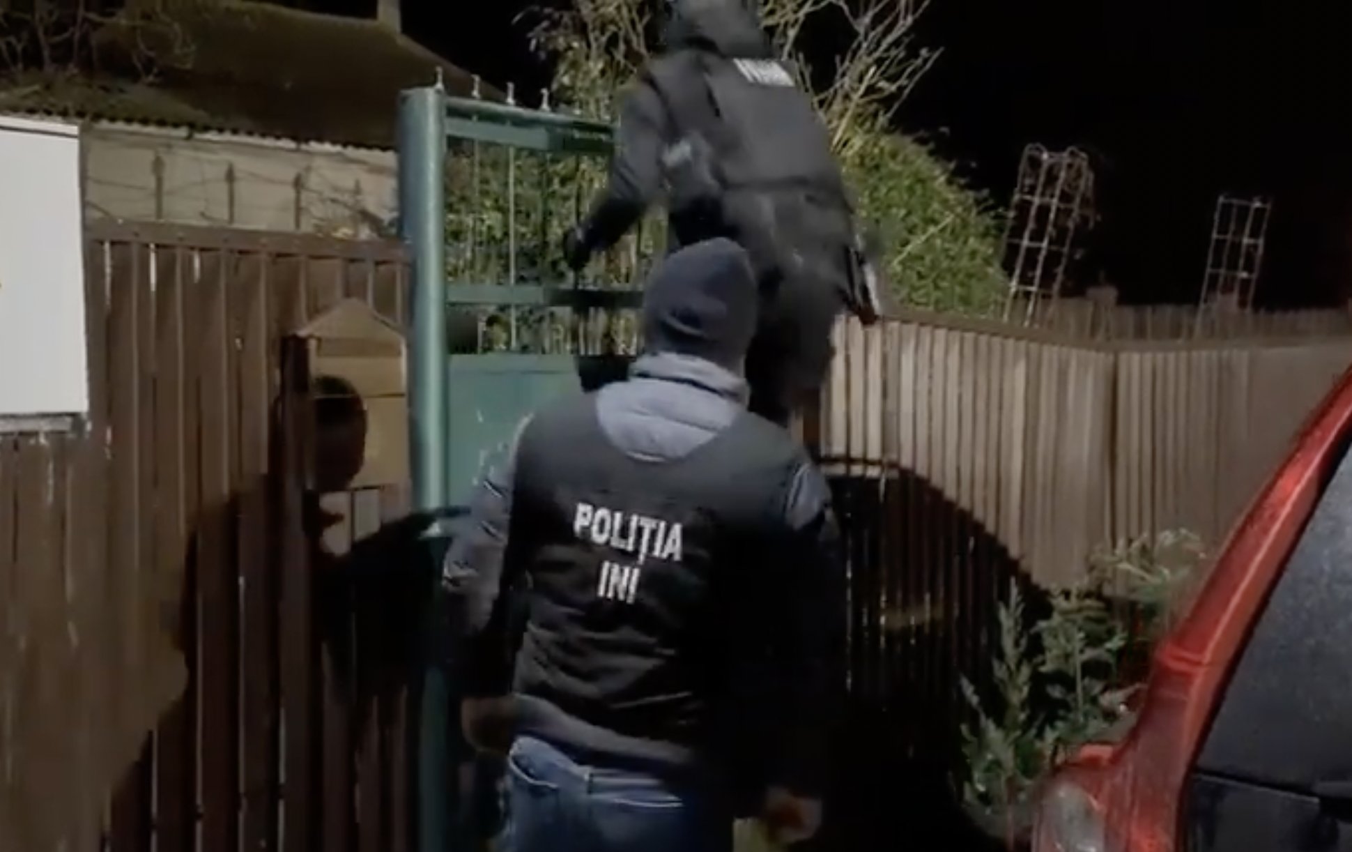 VIDEO Noi detalii despre perchezițiile de dimineață: 35 de persoane vizate în toată țara