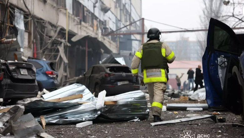 Evacuări de urgență în nordul Ucrainei: 14 localități din regiunea Cernihiv, sub bombardamente zilnice