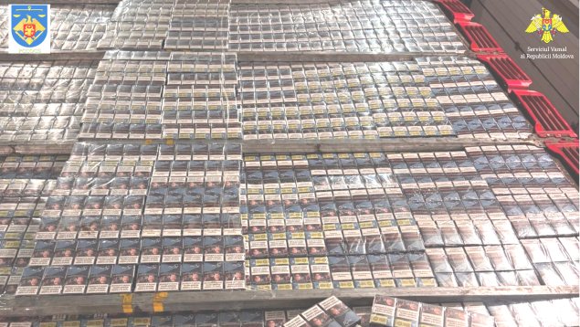 Cazul celor aproape un milion de țigări de contrabandă: trei persoane, printre care un cuplu, trimise în judecată