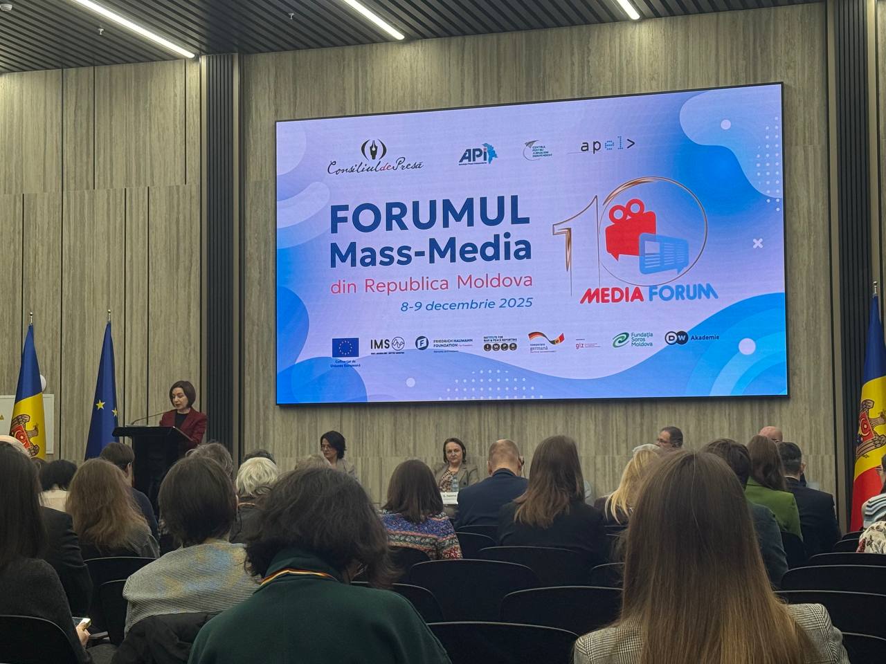 Statul pregătește noi reguli pentru mass-media online. Subiectul, discutat la Forumul Mass-Media