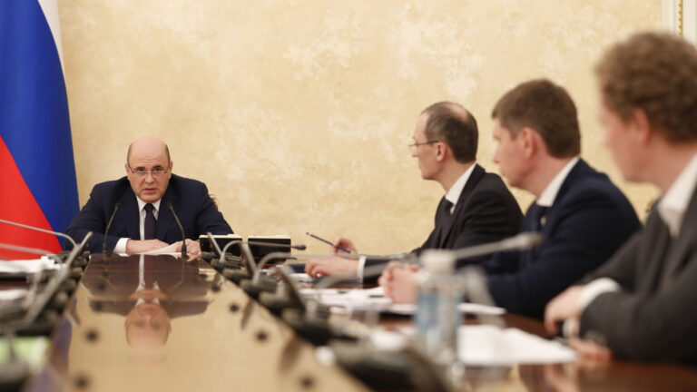 Criză demografică în Rusia: Guvernul caută „măsuri urgente” pentru creșterea natalității