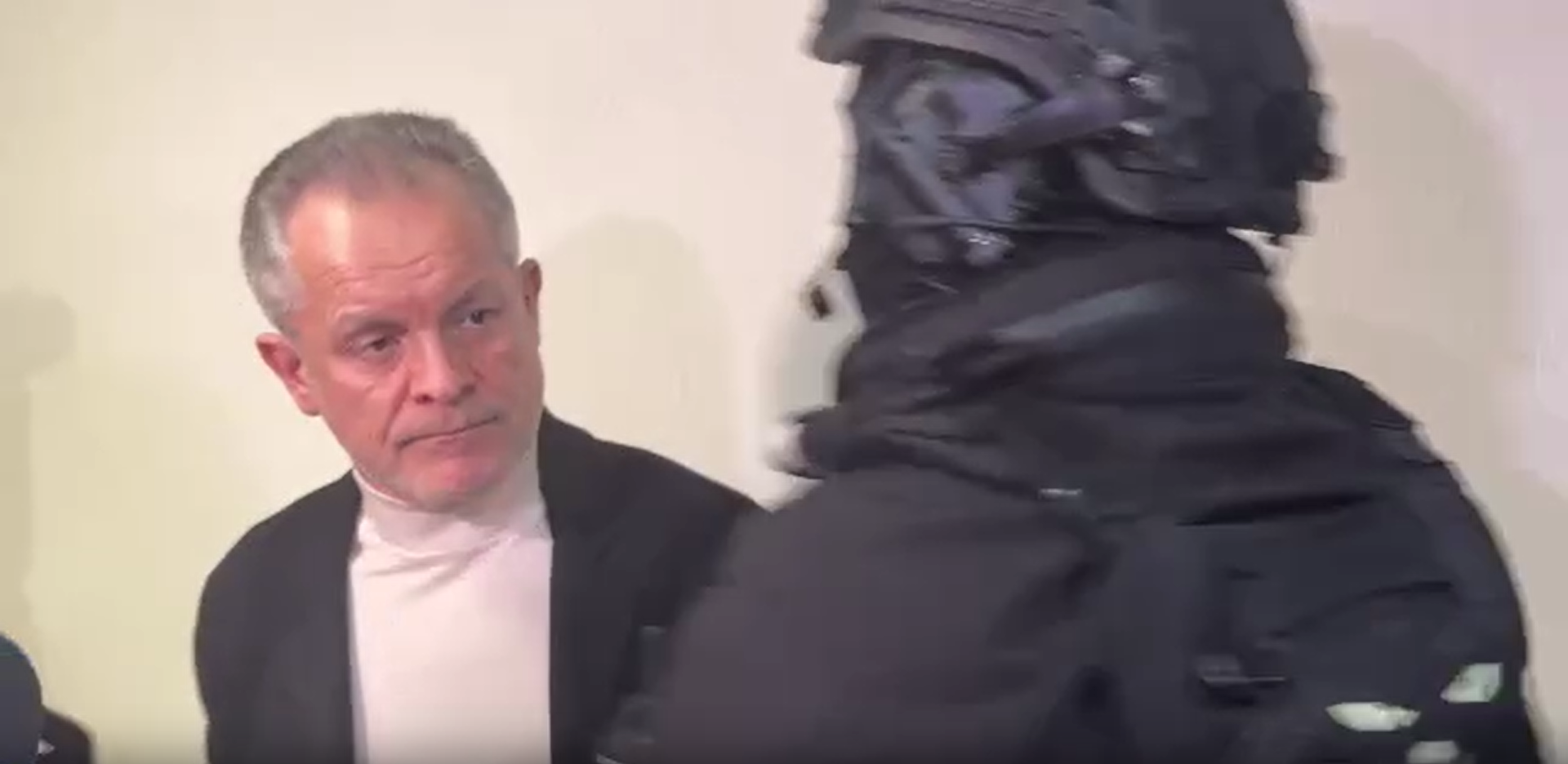 Oligarhul Vladimir Plahotniuc apare pentru prima dată în instanța de la Chișinău după extrădarea din Atena