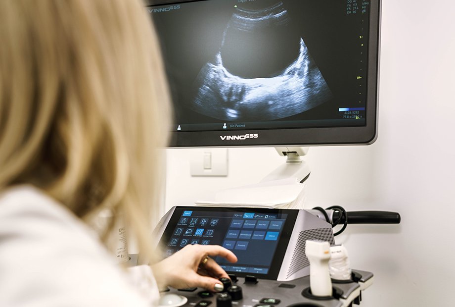 Date alarmante: peste 300 de femei sunt diagnosticate anual cu cancer de col uterin