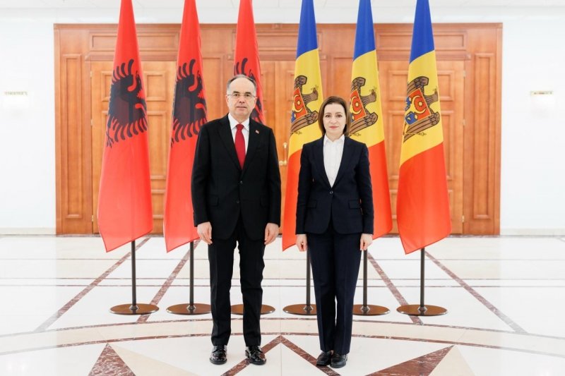 Președintele Albaniei, vizită la Chișinău: ,,Sperăm că veți reconsidera problema recunoașterii independenței Kosovo”