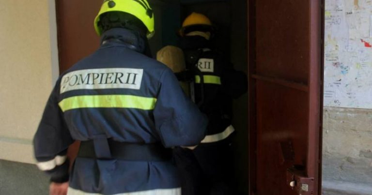 27 de persoane, inclusiv 6 copii, evacuate în urma unui incendiu izbucnit într-un apartament din Chișinău