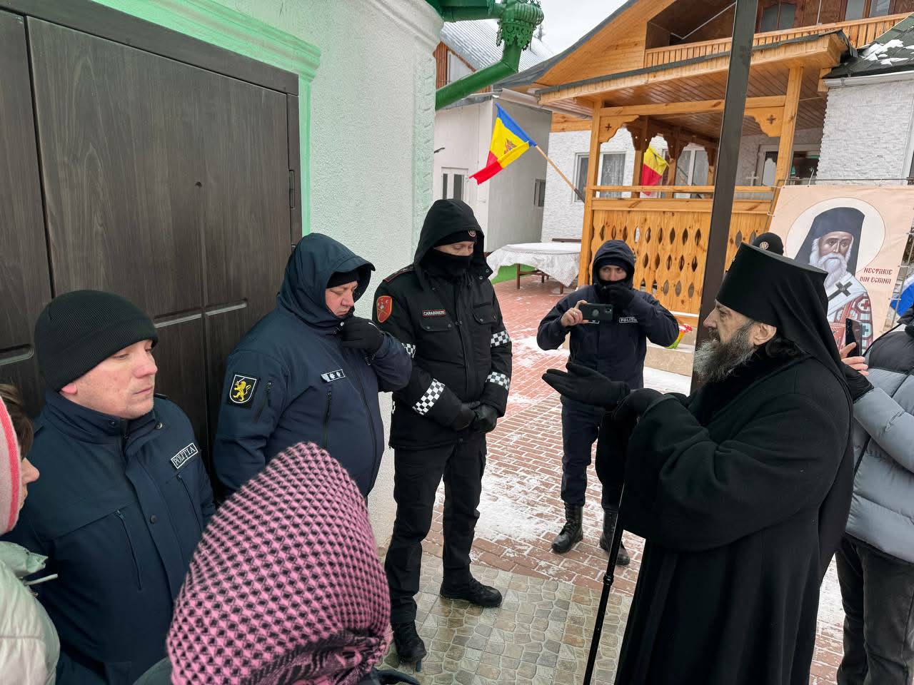 Biserica din Dereneu, între două mitropolii. O comunitate împărțită de ani de zile