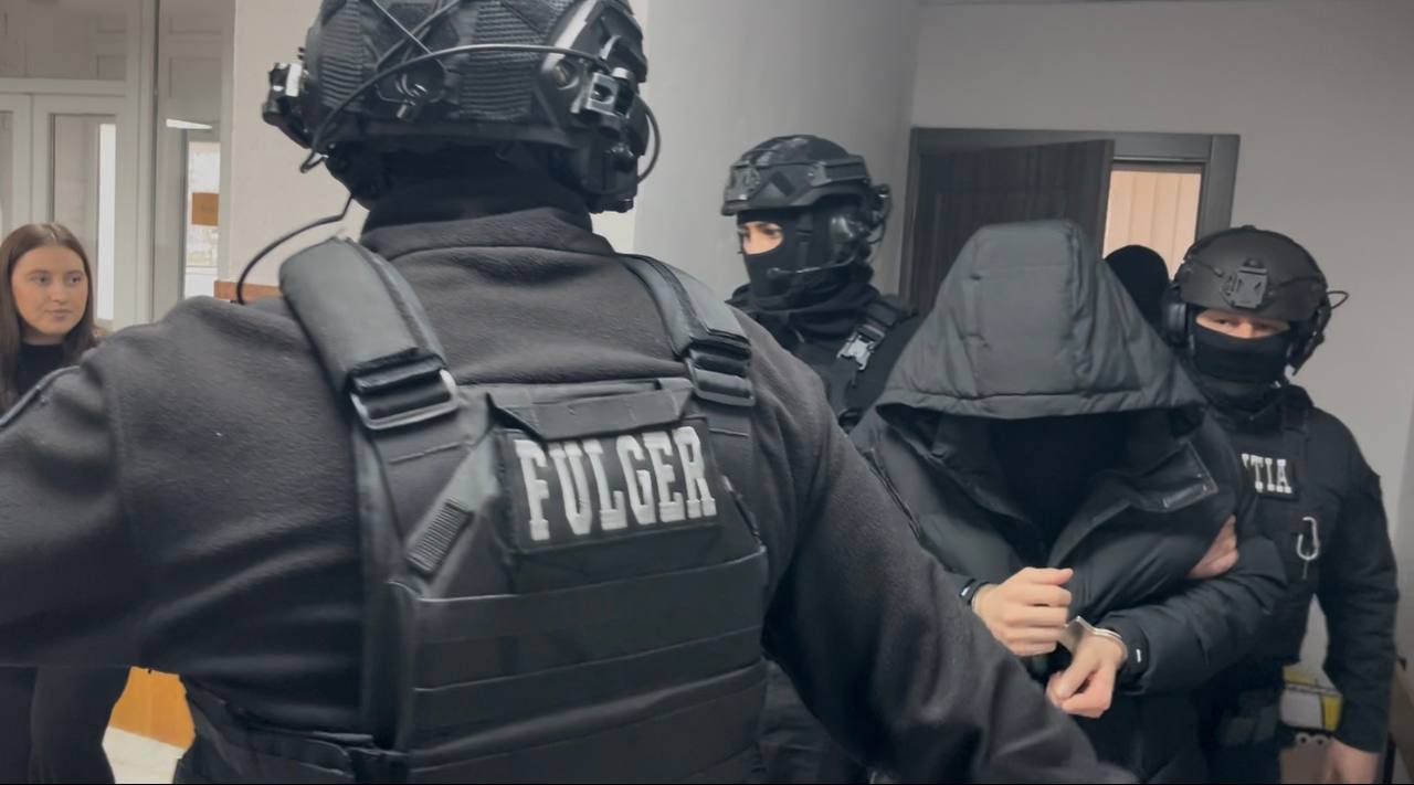 Moldovenii recrutați de Rusia pentru a comite asasinate în Ucraina, în fața magistraților. Procurorii cer arest