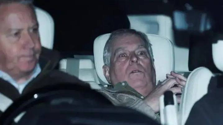 Prințul Andrew, eliberat după 12 ore de interogatoriu în ancheta legată de Jeffrey Epstein