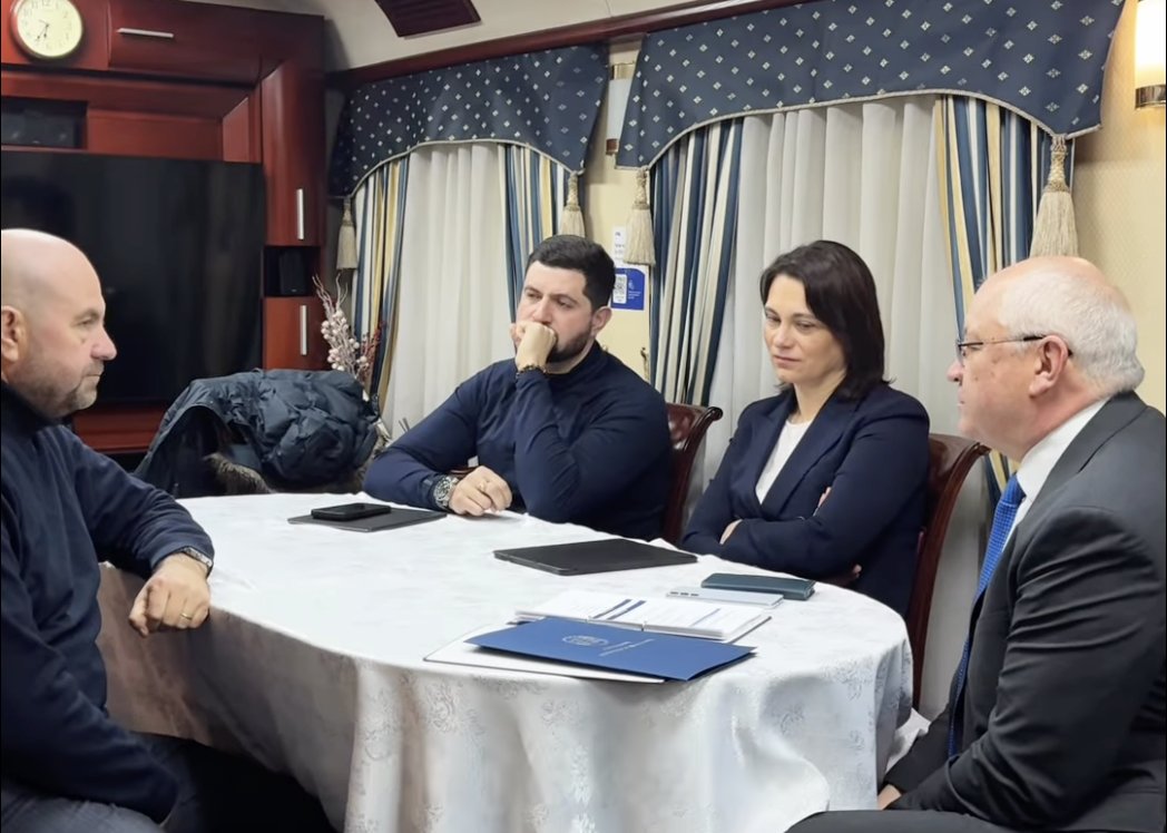 VIDEO Prim-ministrul Republicii Moldova pleacă în prima vizită oficială în Ucraina. Delegația merge cu trenul spre Kyiv