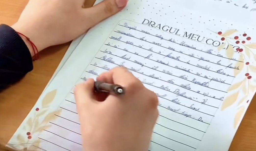 „O scrisoare ține loc de o îmbrățișare”: 20 de mii de copii din Moldova au scris mesaje pentru copiii din Ucraina