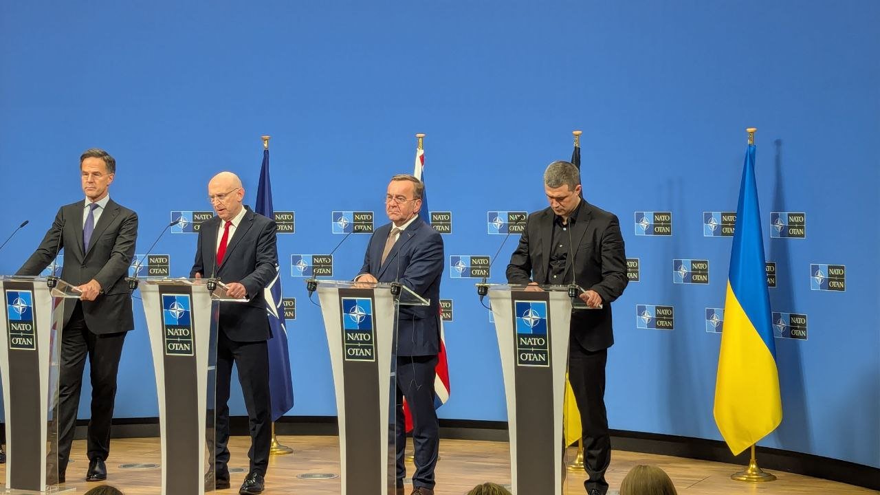 Aliații NATO promit Ucrainei sprijin militar de miliarde de dolari în acest an