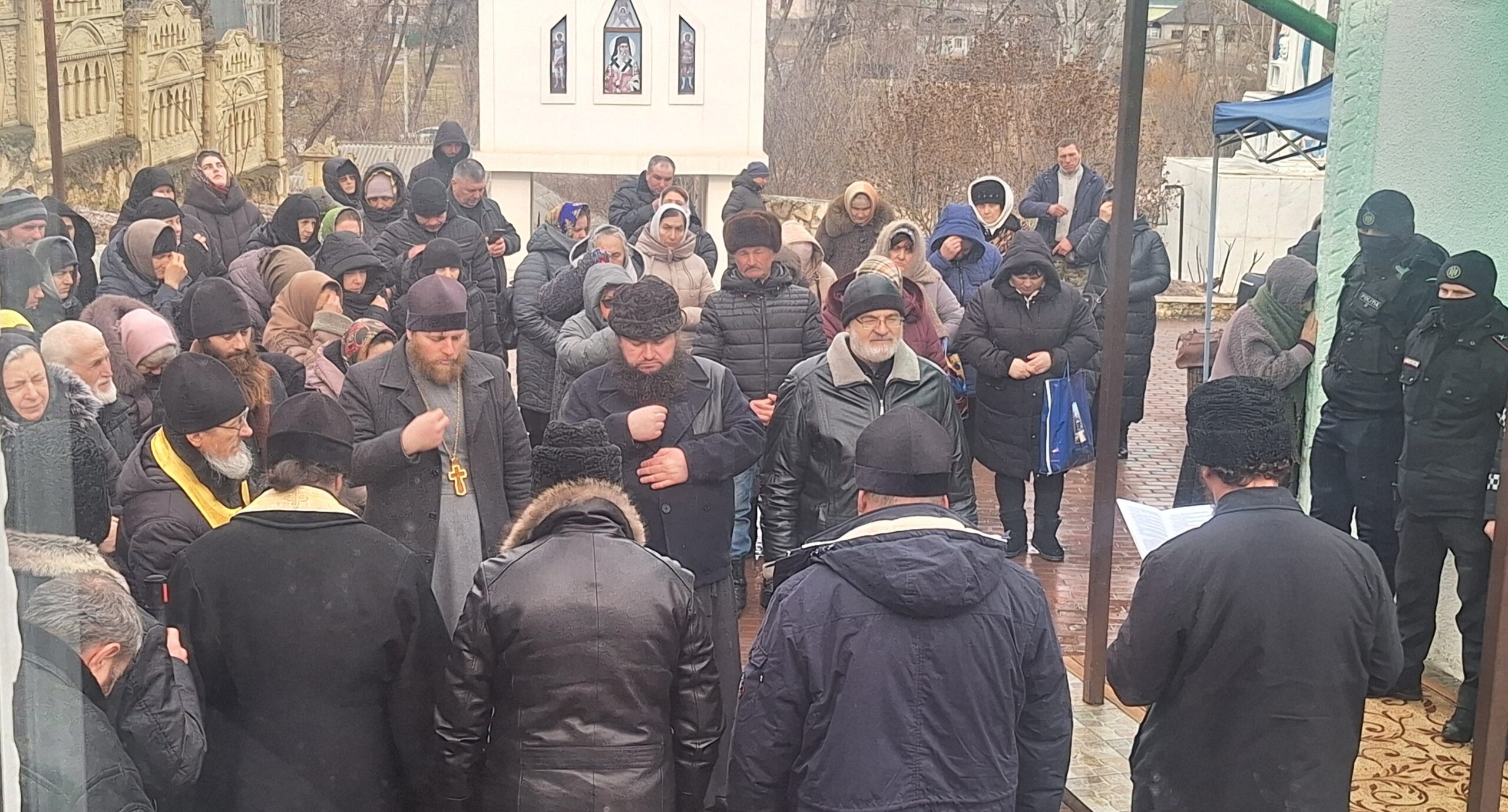 Trei preoți, implicați în intrarea forțată în biserica din Derenu, au participat la pelerinaje organizate de Ilan Șor