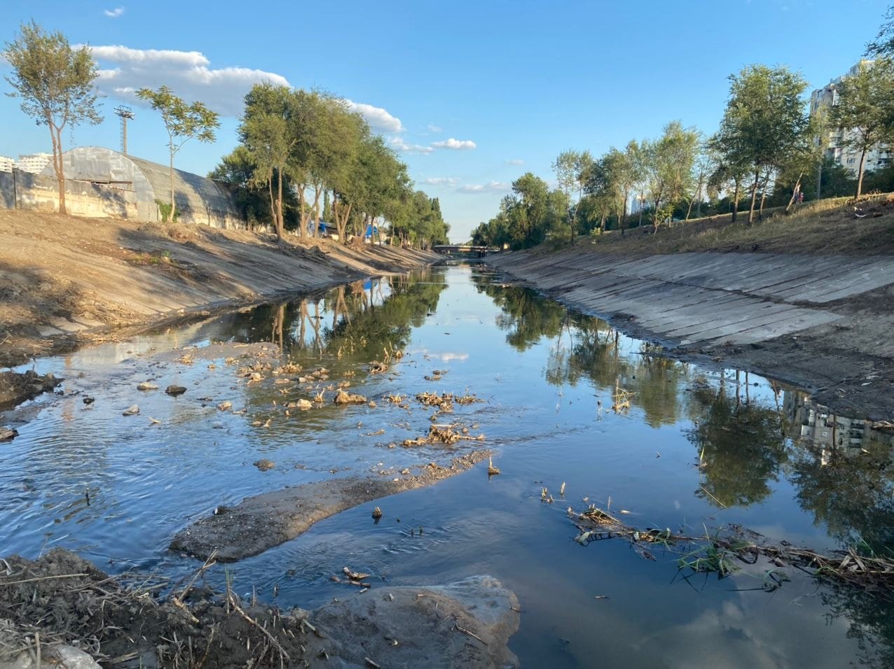 Administratorul unei întreprinderi din Anenii Noi, trimis în judecată pentru poluarea râului Bâc