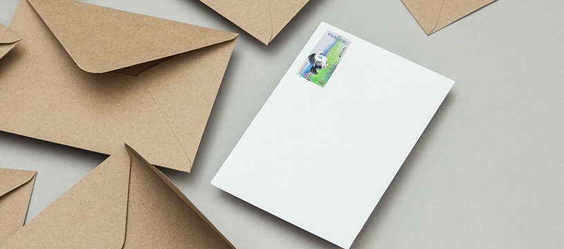 „O scrisoare ține loc de îmbrățișare”. MEC lansează o campanie de solidaritate pentru copiii din Ucraina