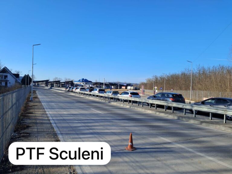 Timpul frumos i-a făcut pe moldoveni să plece din țară. Trafic intens la punctul de trecere a frontierei Sculeni