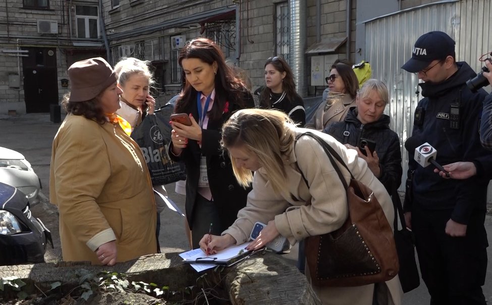 O rețea de fitness din Capitală, acuzată că ar fi înșelat zeci de cliente: abonamente prin companii de microfinanțare