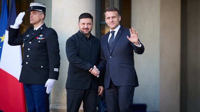Întâlnire Macron–Zelenski la Paris în contextul tensiunilor internaționale