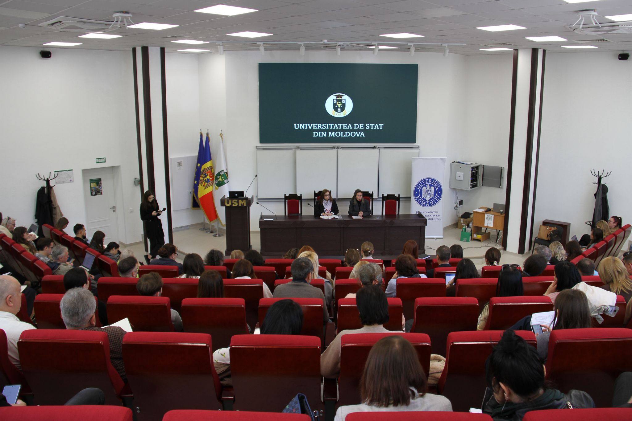 Interes mare la Chișinău pentru finanțările oferite de Guvernul României. Sala a fost plină la USM