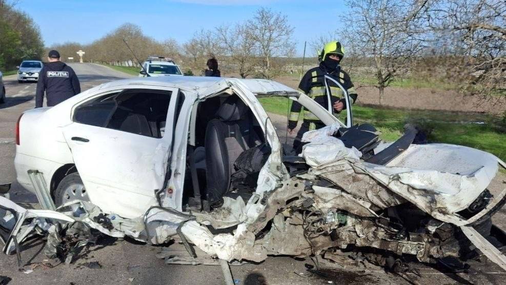 Tragedie la Briceni: un șofer de 34 de ani și-a pierdut viața după ce a pierdut controlul volanului