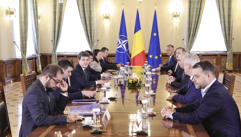 Criză politică în România: PSD se retrage de la guvernare în timp ce premierul Bolojan anunță un guvern minoritar