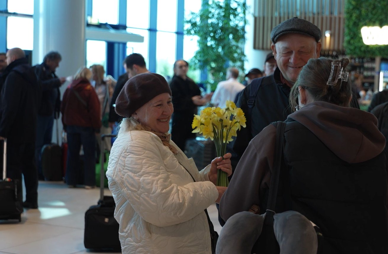 Aeroportul „Eugen Doga” devine locul reuniri emoționante înainte de Paște: moldovenii vin acasă să fie alături de rude