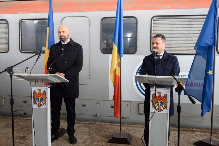 Testare cu ghinion a unui segment feroviar care leagă Republica Moldova de România: trenul s-a stricat